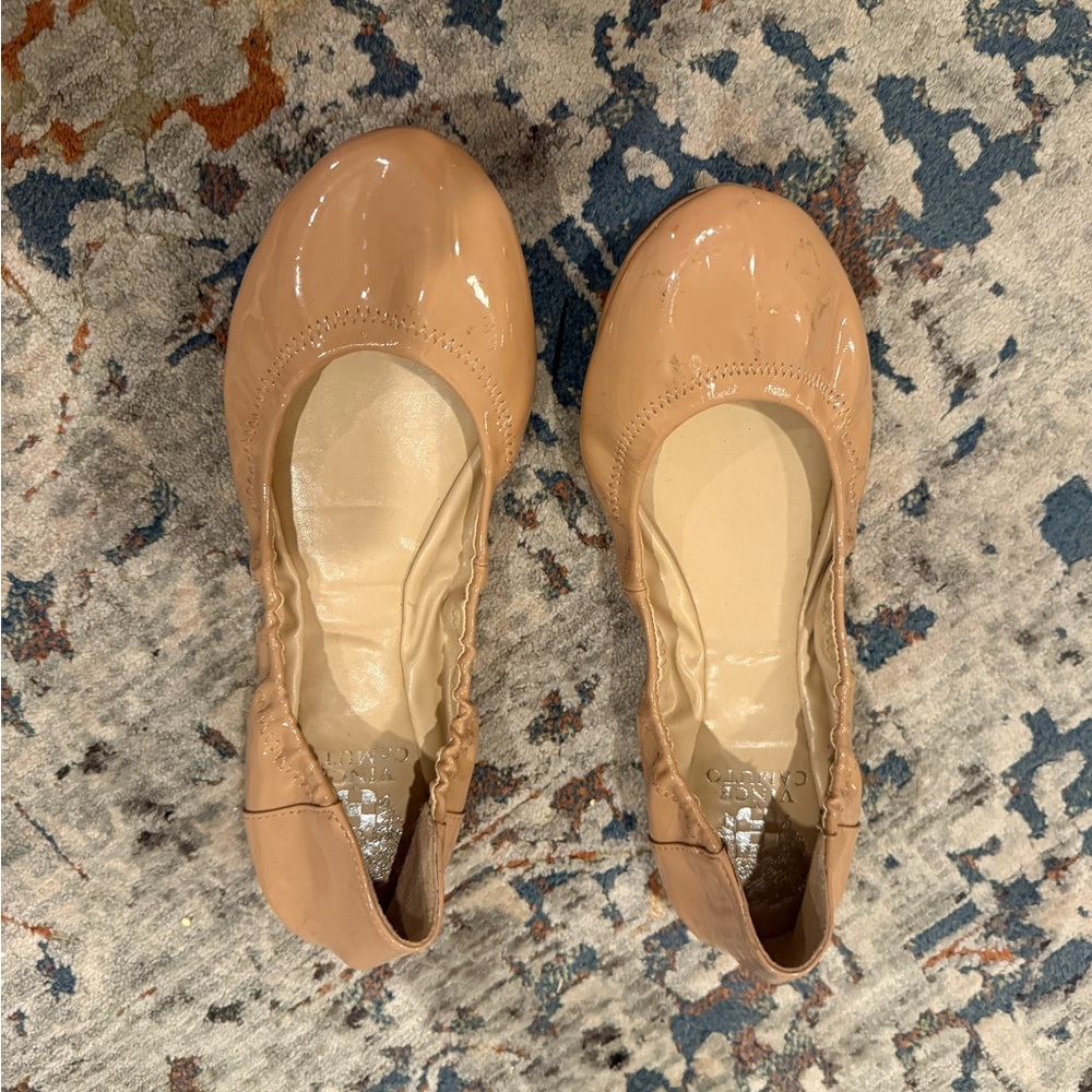 Vince Camuto Ellen Nude Patent Leather Ballet Flat 7.5 38